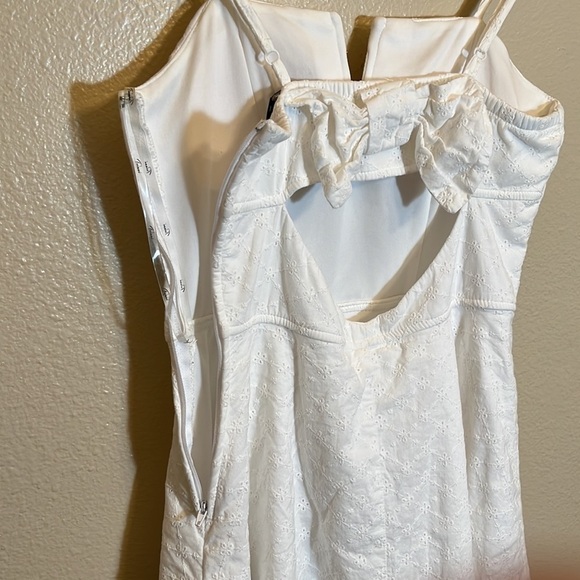 Trixxi White Spaghetti Strap Mini Juniors Dress - Picture 8 of 10